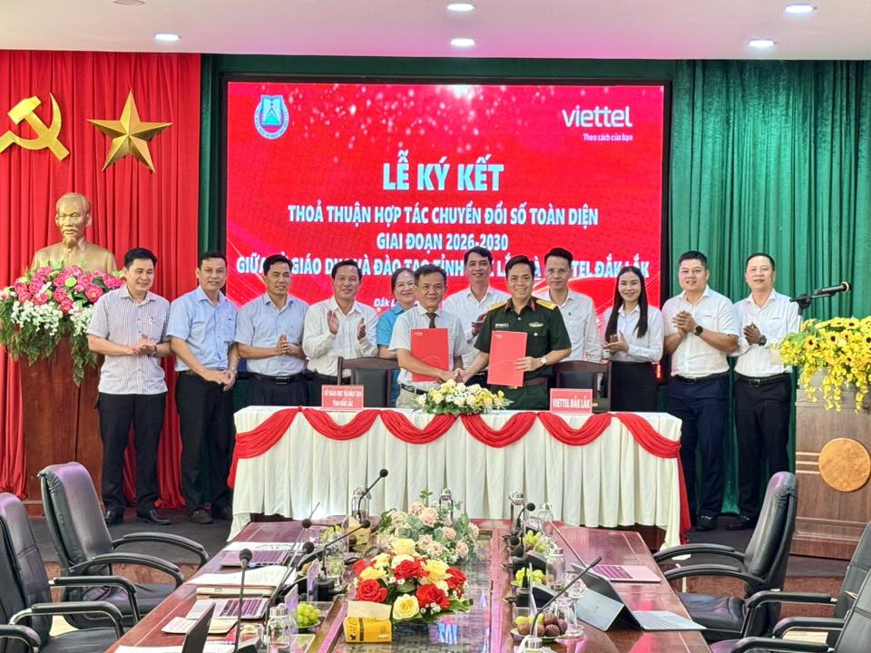 LỄ KÝ KẾT THỎA THUẬN HỢP TÁC CHUYỂN ĐỔI SỐ NGÀNH GIÁO DỤC TỈNH ĐẮK LẮK GIAI ĐOẠN 2026 – 2030